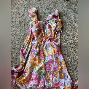 Floral romper-never worn